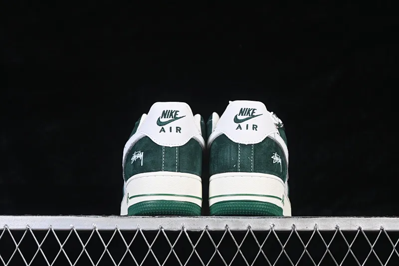 All categories Nk Air Force 1 Air Force series Nk Air Force 1 Low Air Force low-top Nike Air Force 1'07 Low Stussy co-branded dark green Air Force 1 low-top casual sneakers SY1388-023